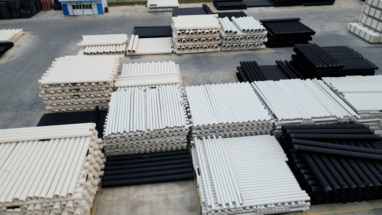 PE 拖拉管顶管施工导向孔偏差处理：纠偏工具、操作步骤